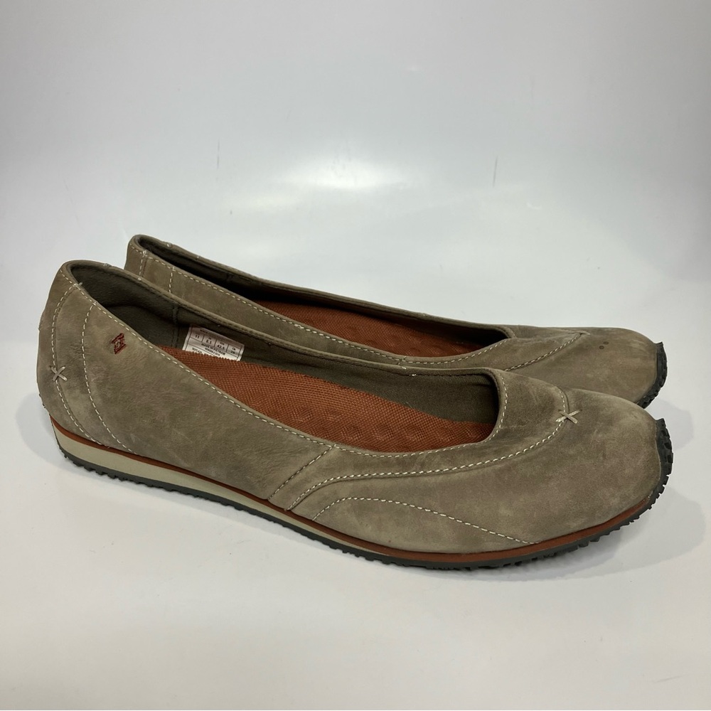 Eddie Bauer Christine flats tan suede casual women's size‎ 11 neutral basics